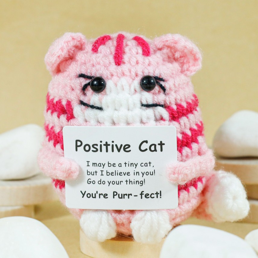 Home Textiles Europe - Boneka Kucing Rajut Lucu dengan Kartu,