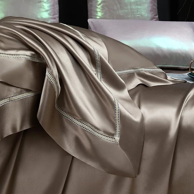 Mulberry sutra Premium 4 buah  - Silk Sheet Set ulasan dan harga