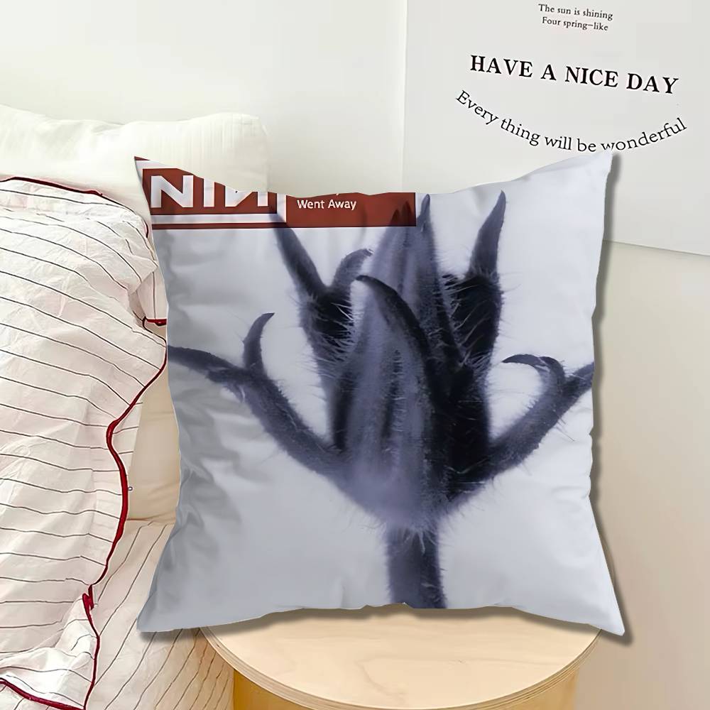 N-Nine Inch Nails The Fragile  - Home Textiles Throw ulasan dan harga